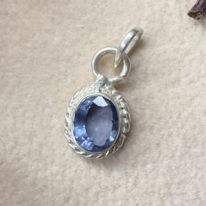 blue sapphire pendant