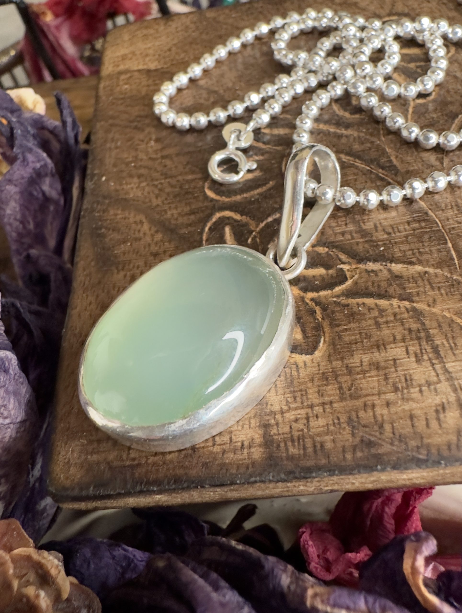Jai Chrysoprase Necklace - Image 3