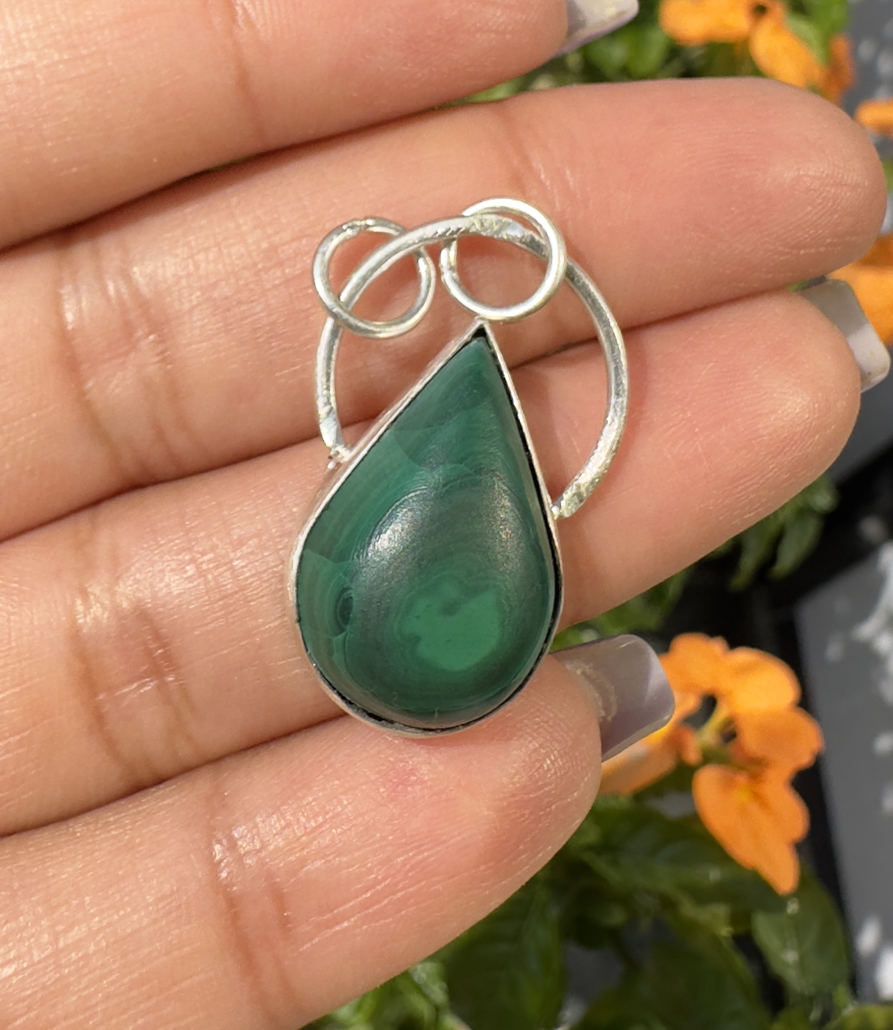 jewellery or jewelry