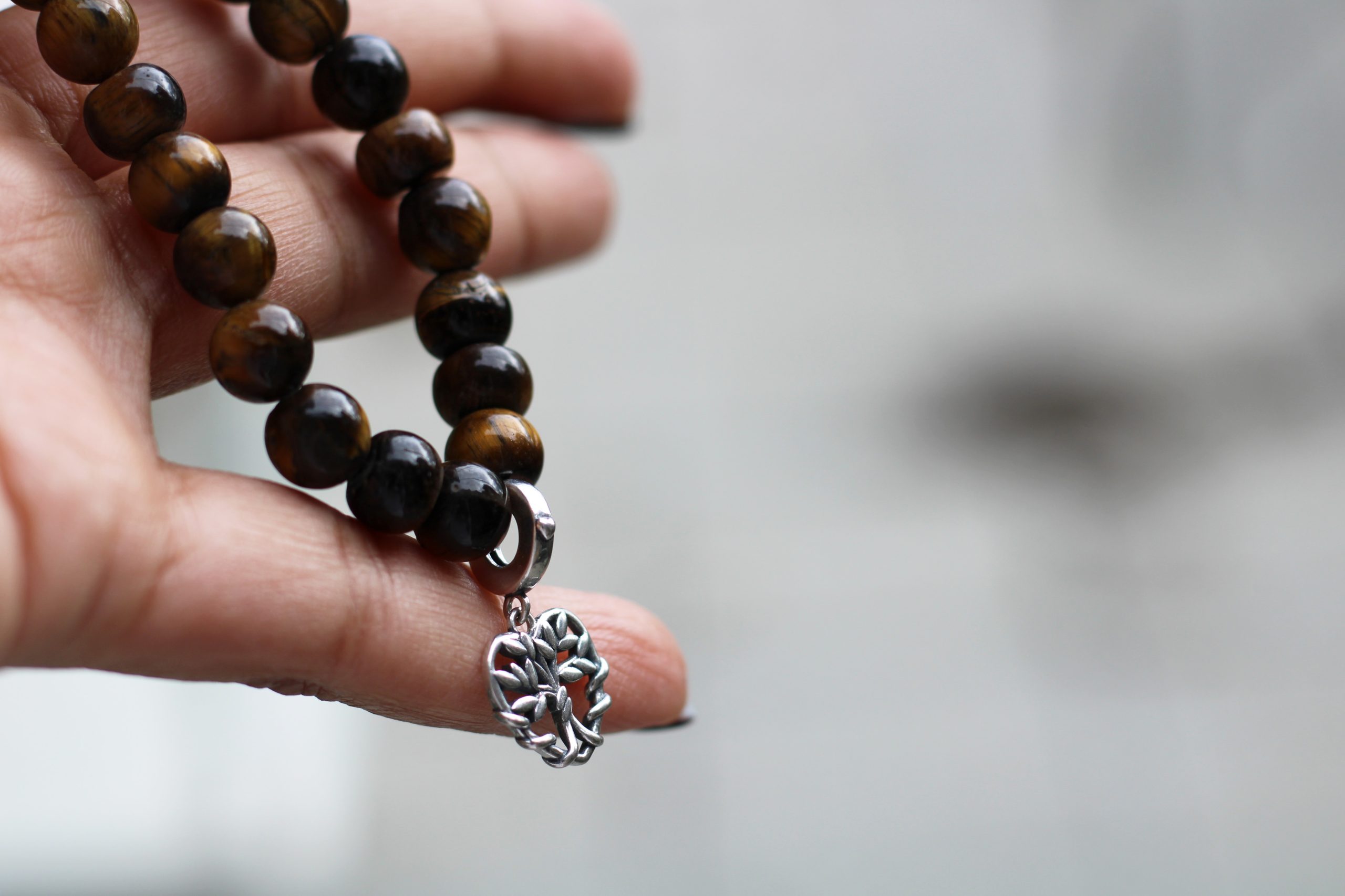 Kamakshi Tiger's Eye Choker with Tree of Life Heart Charm - Image 4