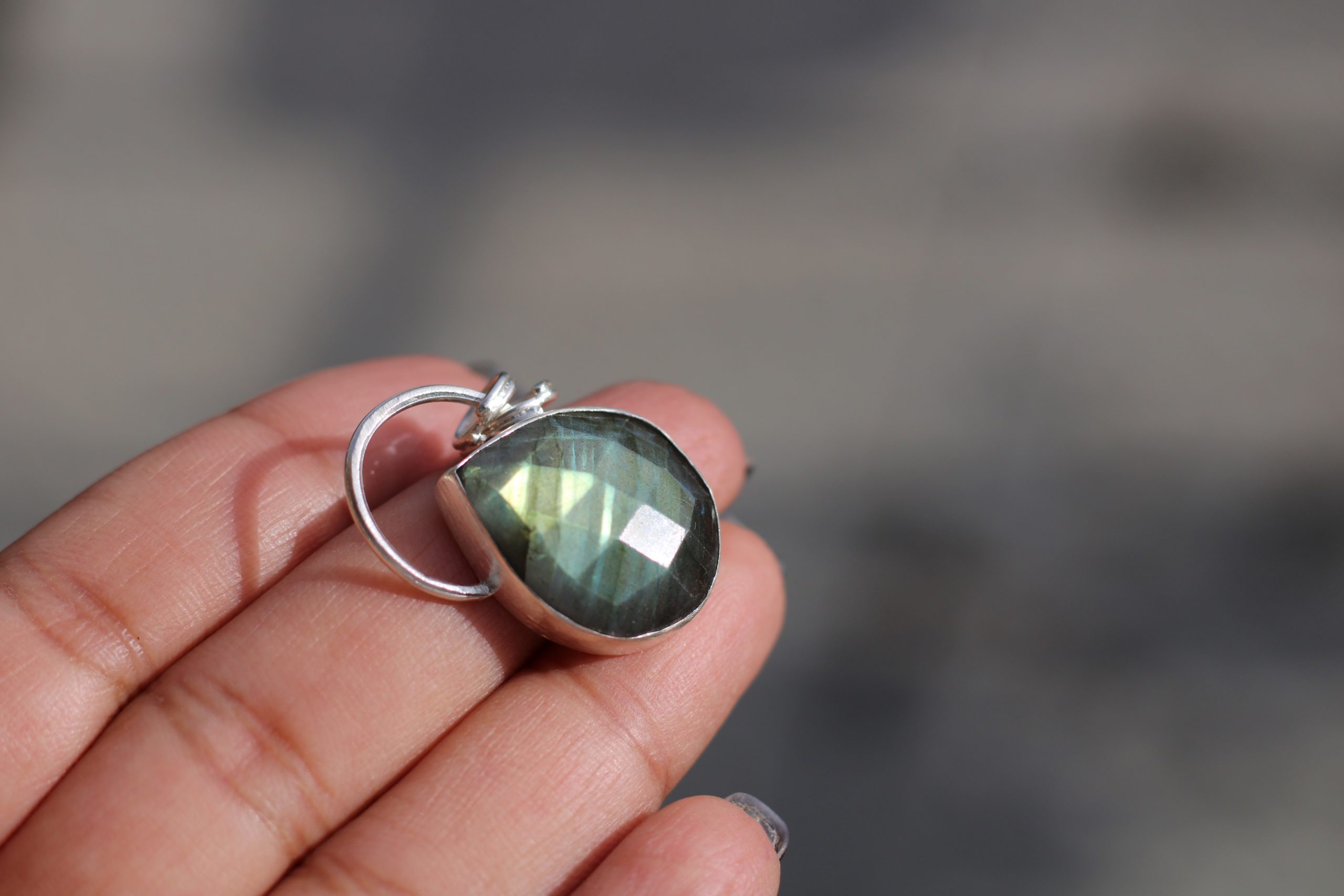 Purva Labradorite Pendant - Image 6