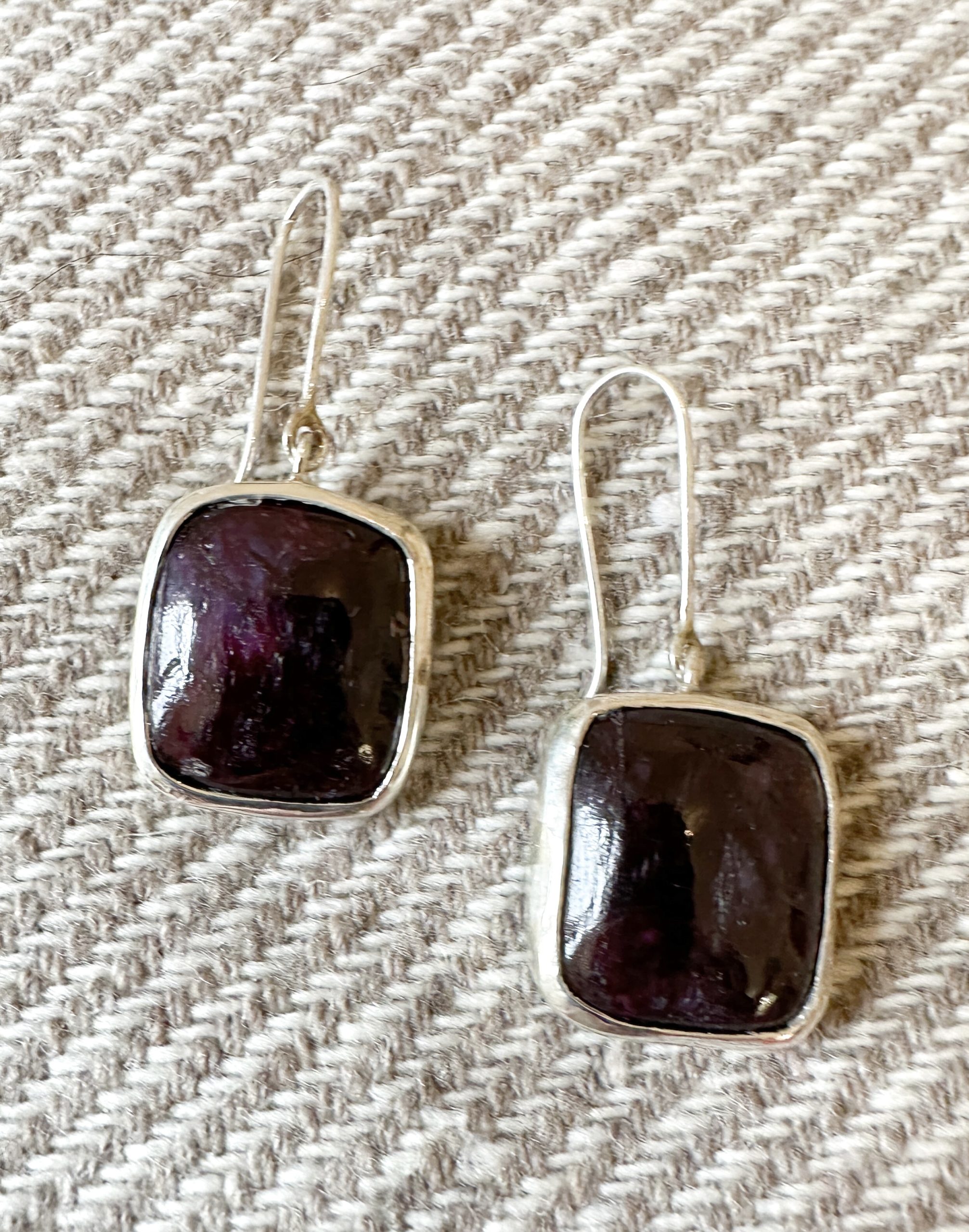 Mahee Purple Agate Earrings